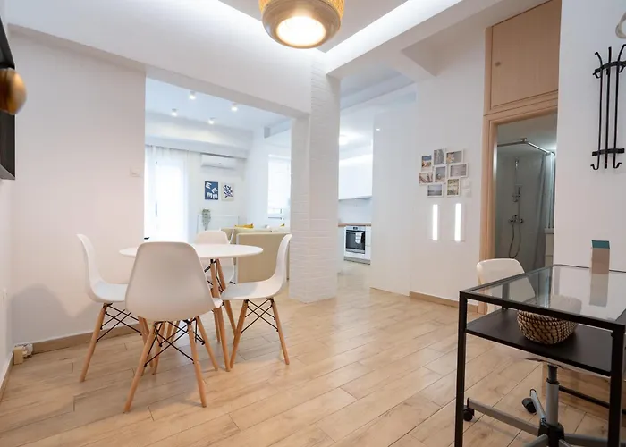 Athens Central Train Station Flat For 4 Persons