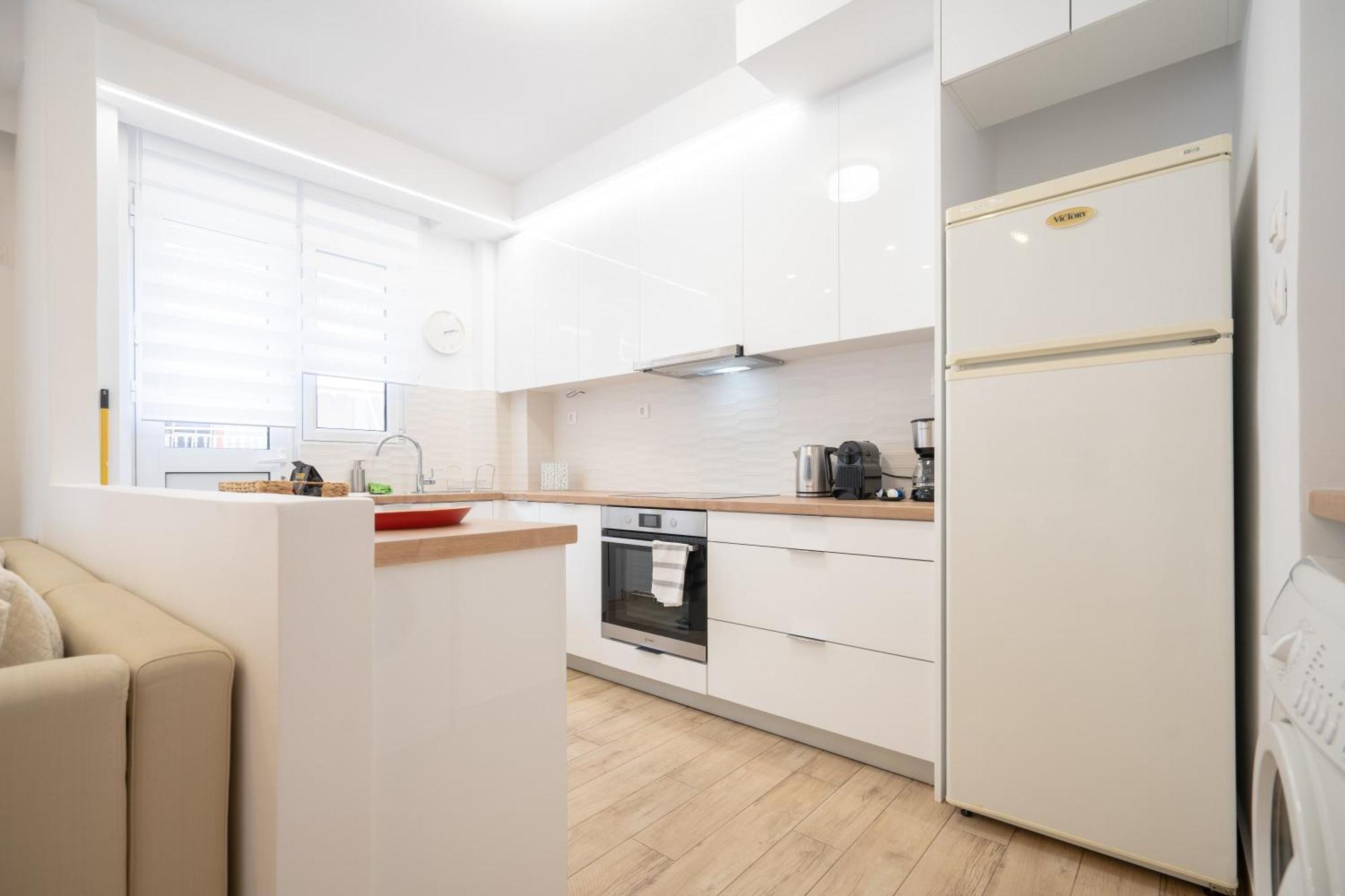 Train Station Flat For 4 Persons * 雅典